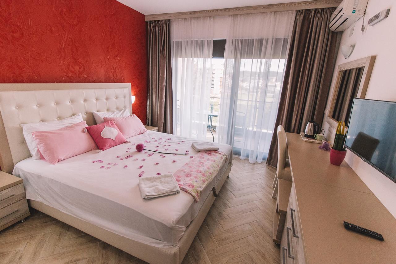 Miami Apartments Улцин Екстериор снимка